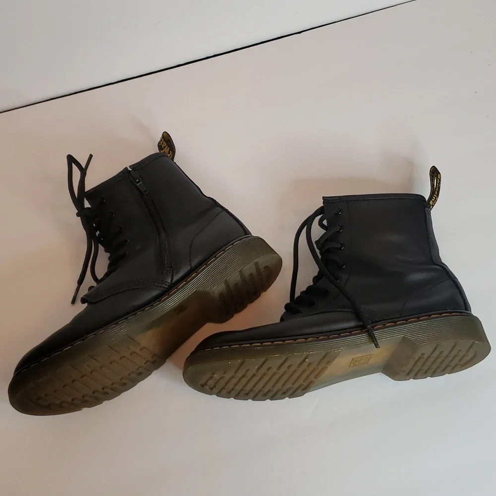 Dr. Martens Docs Black 1460 Combat Boots Size 6 - Picture 2 of 9